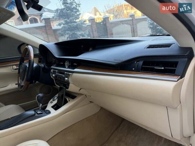 Белый Лексус ЕС, объемом двигателя 2.5 л и пробегом 187 тыс. км за 13900 $, фото 8 на Automoto.ua