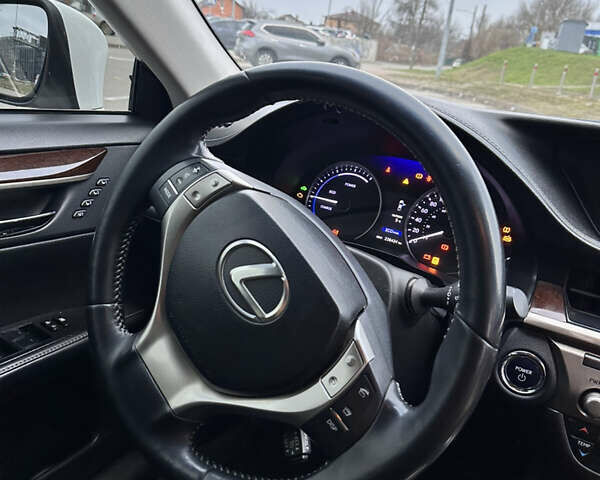 Білий Лексус ЕС, об'ємом двигуна 2.49 л та пробігом 228 тис. км за 17300 $, фото 35 на Automoto.ua