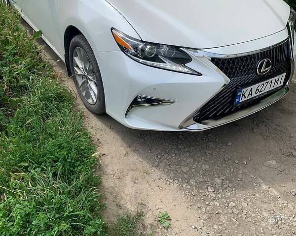 Белый Лексус ЕС, объемом двигателя 2.49 л и пробегом 188 тыс. км за 18000 $, фото 2 на Automoto.ua