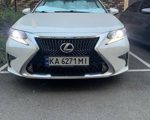 Белый Лексус ЕС, объемом двигателя 2.49 л и пробегом 188 тыс. км за 18000 $, фото 13 на Automoto.ua