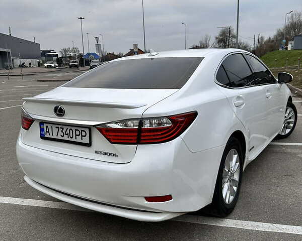 Білий Лексус ЕС, об'ємом двигуна 2.49 л та пробігом 228 тис. км за 17300 $, фото 21 на Automoto.ua