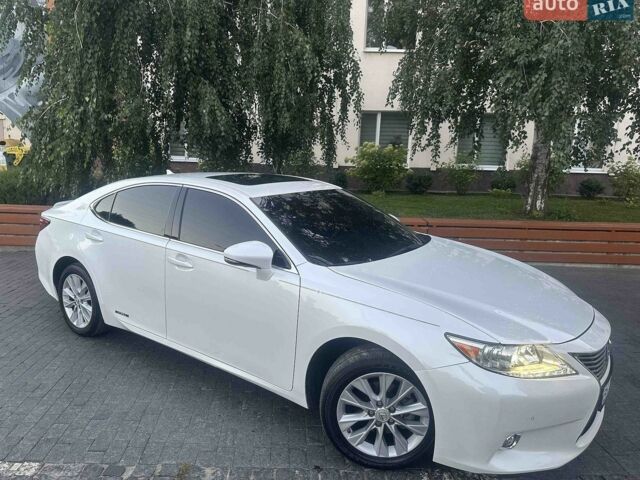 Білий Лексус ЕС, об'ємом двигуна 2.5 л та пробігом 173 тис. км за 19500 $, фото 1 на Automoto.ua