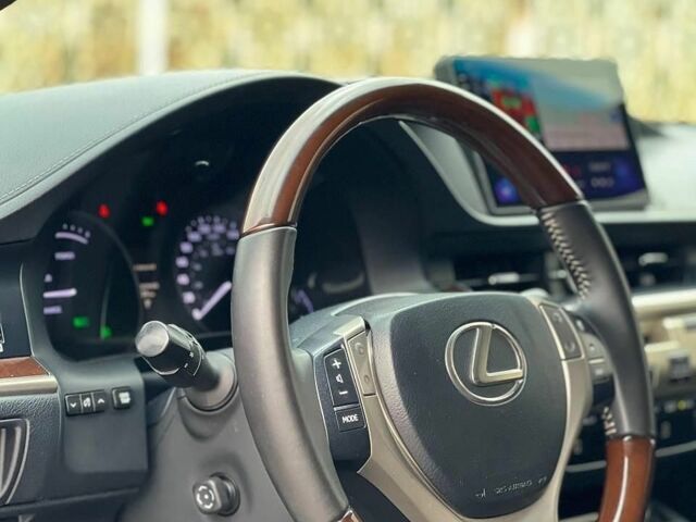 Білий Лексус ЕС, об'ємом двигуна 2.49 л та пробігом 140 тис. км за 19900 $, фото 4 на Automoto.ua