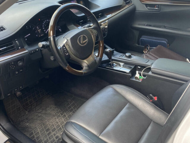 Білий Лексус ЕС, об'ємом двигуна 3.5 л та пробігом 130 тис. км за 23500 $, фото 7 на Automoto.ua