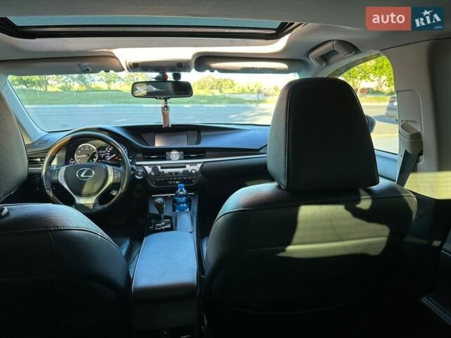 Белый Лексус ЕС, объемом двигателя 3.44 л и пробегом 170 тыс. км за 20000 $, фото 12 на Automoto.ua