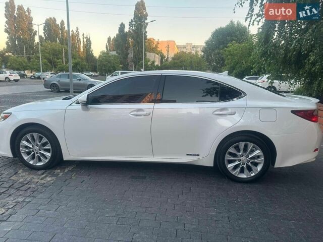 Білий Лексус ЕС, об'ємом двигуна 2.5 л та пробігом 173 тис. км за 19500 $, фото 6 на Automoto.ua