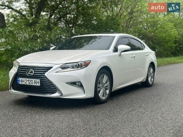 Белый Лексус ЕС, объемом двигателя 3.44 л и пробегом 170 тыс. км за 20000 $, фото 6 на Automoto.ua