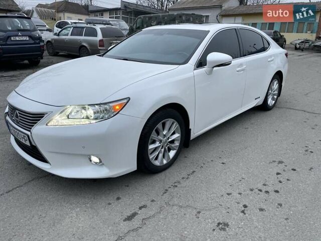 Белый Лексус ЕС, объемом двигателя 2.5 л и пробегом 133 тыс. км за 18500 $, фото 5 на Automoto.ua