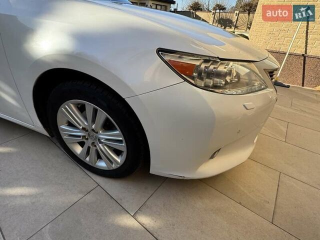 Белый Лексус ЕС, объемом двигателя 2.49 л и пробегом 123 тыс. км за 23700 $, фото 4 на Automoto.ua