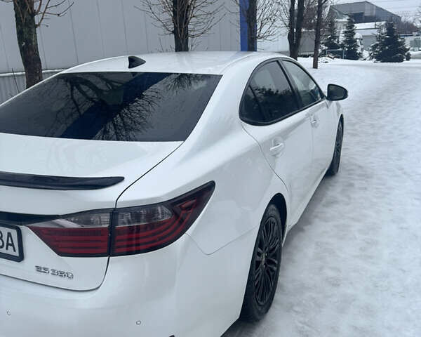 Белый Лексус ЕС, объемом двигателя 3.46 л и пробегом 158 тыс. км за 23000 $, фото 7 на Automoto.ua