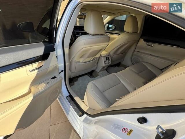 Белый Лексус ЕС, объемом двигателя 2.49 л и пробегом 123 тыс. км за 23700 $, фото 15 на Automoto.ua