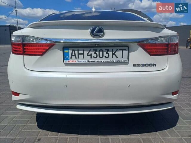 Белый Лексус ЕС, объемом двигателя 2.49 л и пробегом 127 тыс. км за 19899 $, фото 13 на Automoto.ua