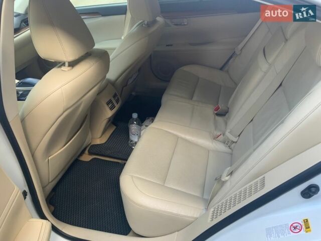 Белый Лексус ЕС, объемом двигателя 2.49 л и пробегом 134 тыс. км за 19800 $, фото 16 на Automoto.ua