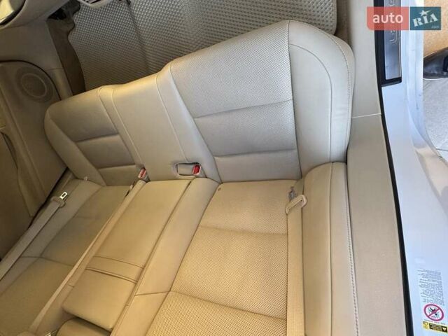 Белый Лексус ЕС, объемом двигателя 2.49 л и пробегом 123 тыс. км за 22300 $, фото 11 на Automoto.ua