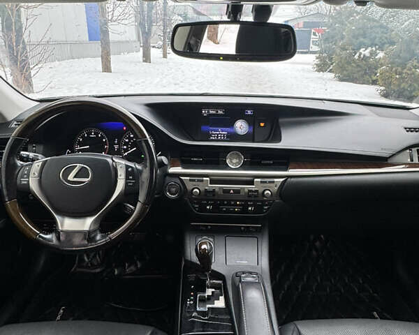 Белый Лексус ЕС, объемом двигателя 3.46 л и пробегом 158 тыс. км за 23000 $, фото 16 на Automoto.ua