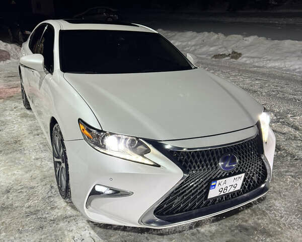 Білий Лексус ЕС, об'ємом двигуна 2.5 л та пробігом 175 тис. км за 22500 $, фото 2 на Automoto.ua