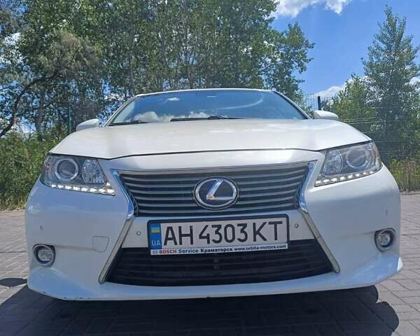 Белый Лексус ЕС, объемом двигателя 2.49 л и пробегом 127 тыс. км за 19899 $, фото 8 на Automoto.ua