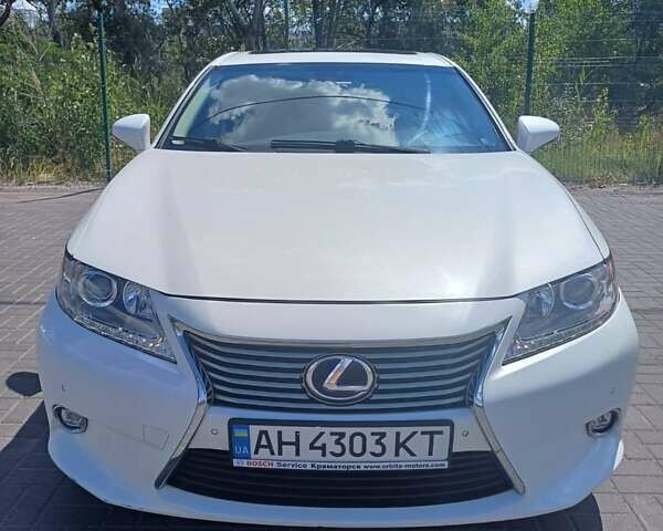 Белый Лексус ЕС, объемом двигателя 2.49 л и пробегом 127 тыс. км за 19899 $, фото 7 на Automoto.ua