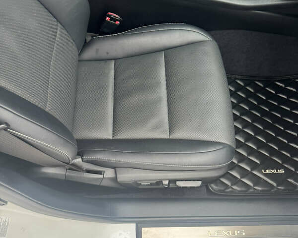 Белый Лексус ЕС, объемом двигателя 3.46 л и пробегом 158 тыс. км за 23000 $, фото 21 на Automoto.ua