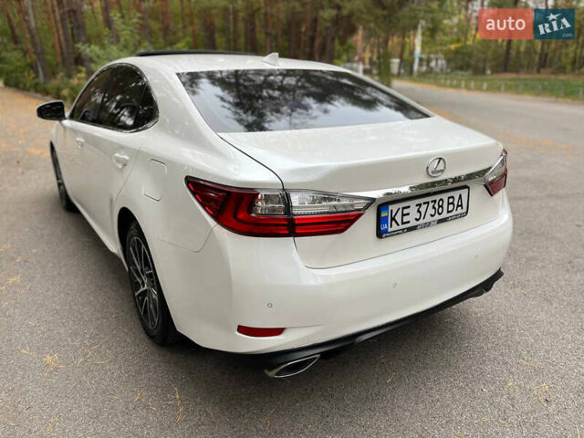Белый Лексус ЕС, объемом двигателя 3.46 л и пробегом 135 тыс. км за 22200 $, фото 4 на Automoto.ua