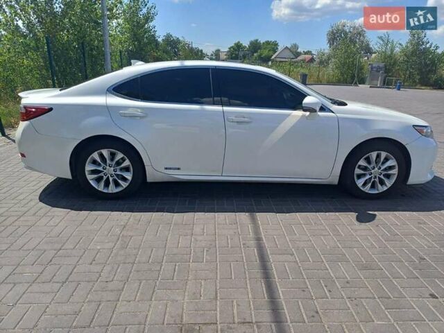 Белый Лексус ЕС, объемом двигателя 2.49 л и пробегом 127 тыс. км за 22999 $, фото 11 на Automoto.ua