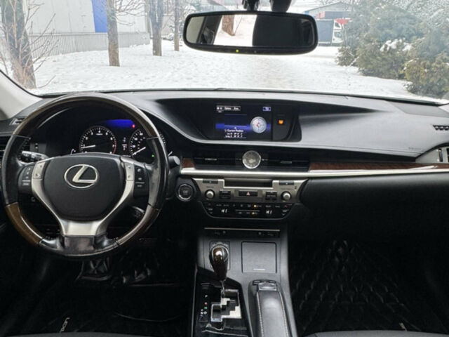 Белый Лексус ЕС, объемом двигателя 3.46 л и пробегом 158 тыс. км за 23000 $, фото 17 на Automoto.ua