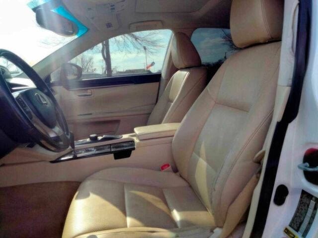 Белый Лексус ЕС, объемом двигателя 3.5 л и пробегом 73 тыс. км за 5500 $, фото 6 на Automoto.ua