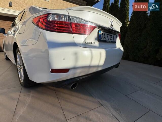 Белый Лексус ЕС, объемом двигателя 2.49 л и пробегом 123 тыс. км за 23700 $, фото 13 на Automoto.ua