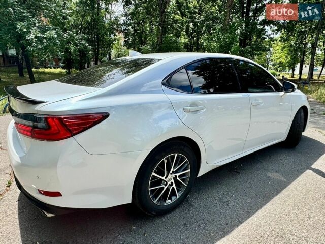 Білий Лексус ЕС, об'ємом двигуна 3.46 л та пробігом 145 тис. км за 25000 $, фото 2 на Automoto.ua