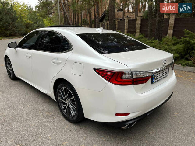 Белый Лексус ЕС, объемом двигателя 3.46 л и пробегом 135 тыс. км за 22200 $, фото 13 на Automoto.ua