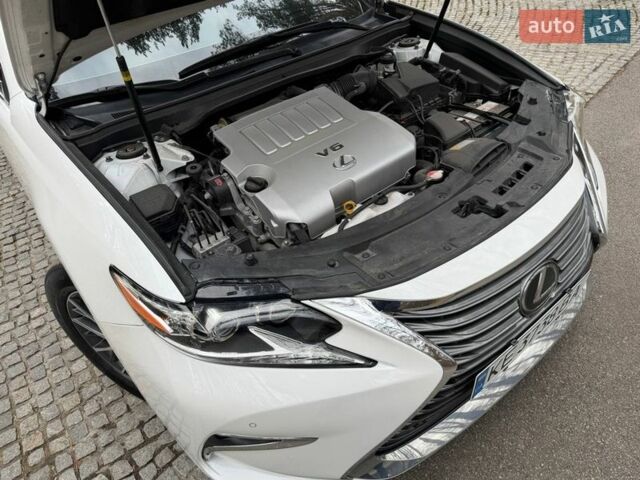 Белый Лексус ЕС, объемом двигателя 3.46 л и пробегом 138 тыс. км за 21500 $, фото 35 на Automoto.ua