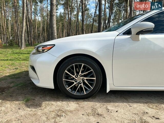 Білий Лексус ЕС, об'ємом двигуна 2.49 л та пробігом 95 тис. км за 26500 $, фото 16 на Automoto.ua