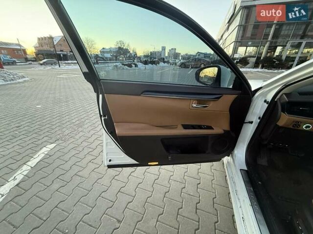 Білий Лексус ЕС, об'ємом двигуна 3.46 л та пробігом 97 тис. км за 23650 $, фото 10 на Automoto.ua