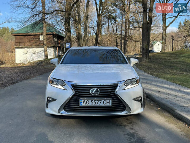 Белый Лексус ЕС, объемом двигателя 3.5 л и пробегом 75 тыс. км за 22800 $, фото 5 на Automoto.ua