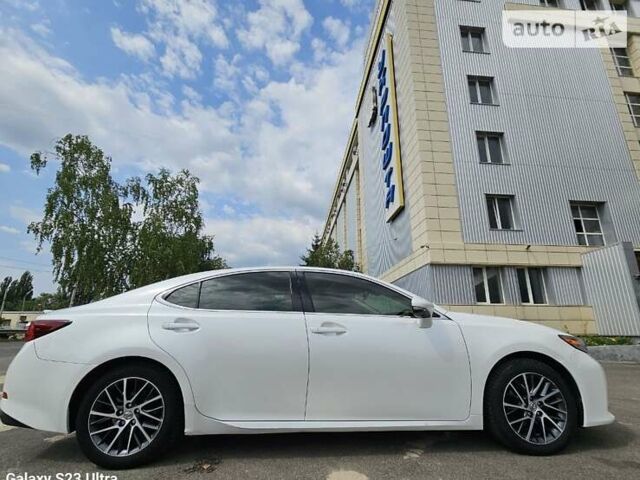 Белый Лексус ЕС, объемом двигателя 3.46 л и пробегом 200 тыс. км за 21999 $, фото 14 на Automoto.ua