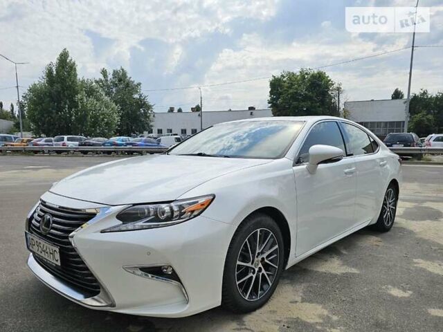 Белый Лексус ЕС, объемом двигателя 3.46 л и пробегом 200 тыс. км за 21999 $, фото 3 на Automoto.ua