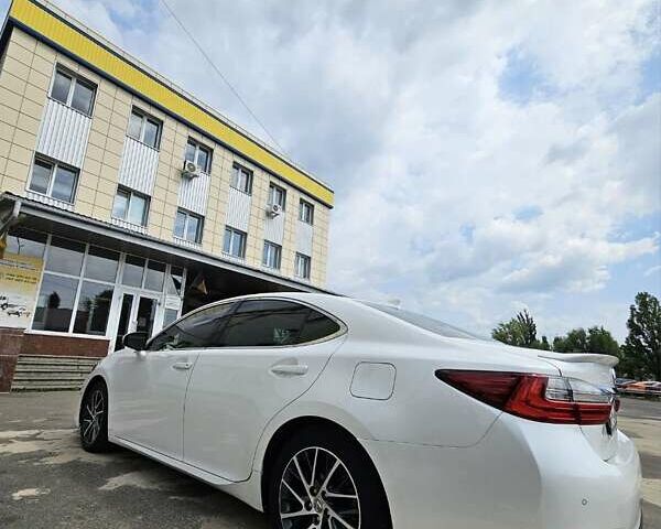 Белый Лексус ЕС, объемом двигателя 3.46 л и пробегом 200 тыс. км за 21999 $, фото 10 на Automoto.ua