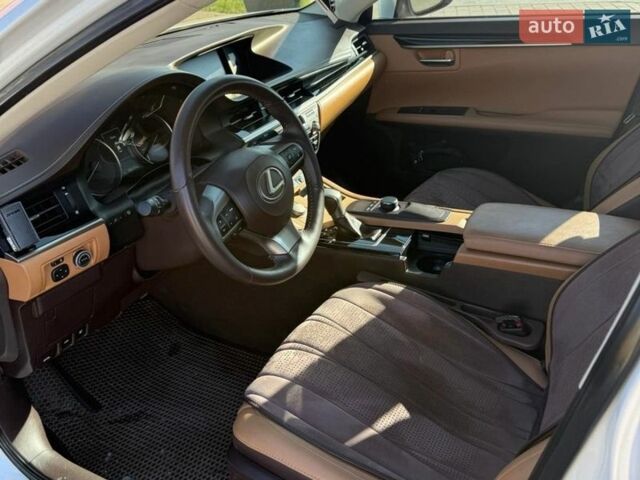 Білий Лексус ЕС, об'ємом двигуна 3.46 л та пробігом 102 тис. км за 22600 $, фото 8 на Automoto.ua