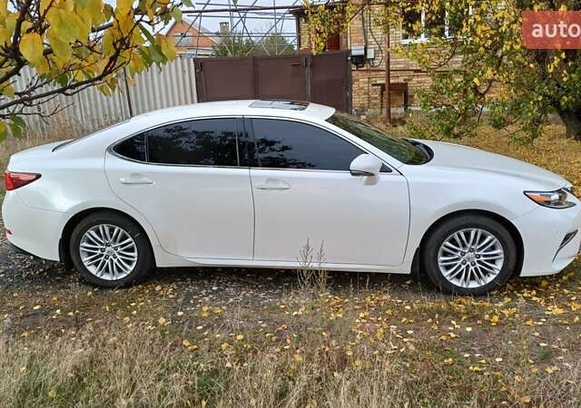 Белый Лексус ЕС, объемом двигателя 2.5 л и пробегом 127 тыс. км за 25000 $, фото 5 на Automoto.ua