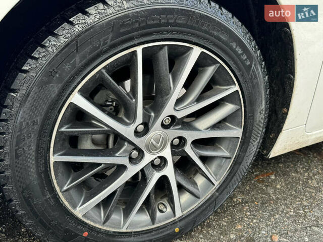 Білий Лексус ЕС, об'ємом двигуна 3.5 л та пробігом 140 тис. км за 22500 $, фото 5 на Automoto.ua