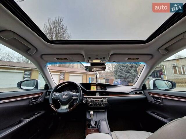 Білий Лексус ЕС, об'ємом двигуна 3.5 л та пробігом 156 тис. км за 23999 $, фото 30 на Automoto.ua