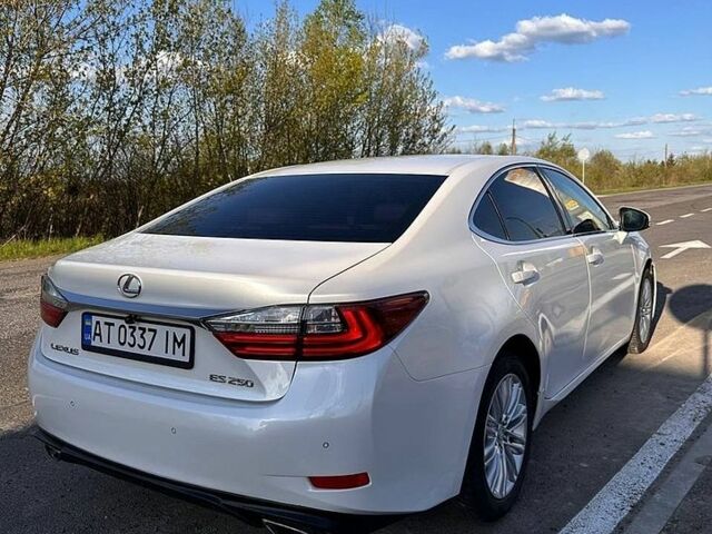 Білий Лексус ЕС, об'ємом двигуна 2.49 л та пробігом 191 тис. км за 21499 $, фото 12 на Automoto.ua