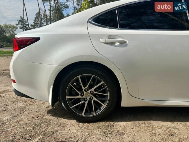Білий Лексус ЕС, об'ємом двигуна 2.49 л та пробігом 95 тис. км за 26500 $, фото 18 на Automoto.ua