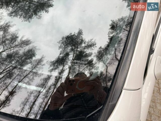 Белый Лексус ЕС, объемом двигателя 3.46 л и пробегом 138 тыс. км за 21500 $, фото 23 на Automoto.ua