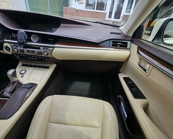 Белый Лексус ЕС, объемом двигателя 3.46 л и пробегом 200 тыс. км за 21999 $, фото 20 на Automoto.ua