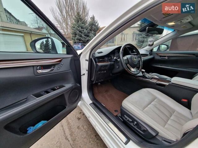 Білий Лексус ЕС, об'ємом двигуна 3.5 л та пробігом 156 тис. км за 23999 $, фото 14 на Automoto.ua