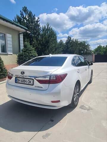 Белый Лексус ЕС, объемом двигателя 2.49 л и пробегом 82 тыс. км за 28800 $, фото 4 на Automoto.ua