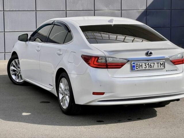 Білий Лексус ЕС, об'ємом двигуна 2.5 л та пробігом 158 тис. км за 24000 $, фото 3 на Automoto.ua