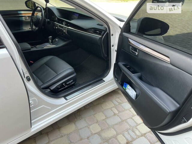 Білий Лексус ЕС, об'ємом двигуна 3.5 л та пробігом 77 тис. км за 28600 $, фото 47 на Automoto.ua