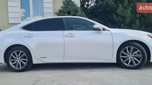 Белый Лексус ЕС, объемом двигателя 2.49 л и пробегом 82 тыс. км за 28800 $, фото 32 на Automoto.ua